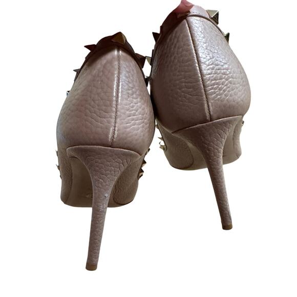 Valentino Garavani Rockstud Pumps Blush Pink Gold Studded Leather Heels 39.5 - Picture 9 of 12